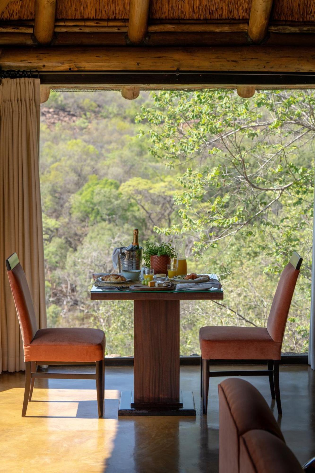 Sediba Luxury Safari Lodge ヴェルハヴォンデン・ゲーム・リザーブ エクステリア 写真